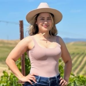 Meet your Posher, Cecilia